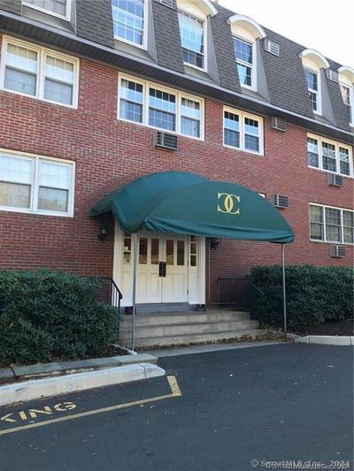 211 - 34 Padanaram Road, Condo with 1 bedrooms, 1 bathrooms and null parking in Danbury CT | Image 1