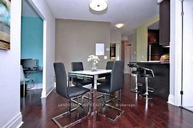 413 - 21 Upper Duke Cres, Condo with 3 bedrooms, 2 bathrooms and 1 parking in Unionville ON | Image 5