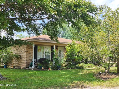 649 Orchard Dr, Diberville, MS, 39540-5802 | Card Image