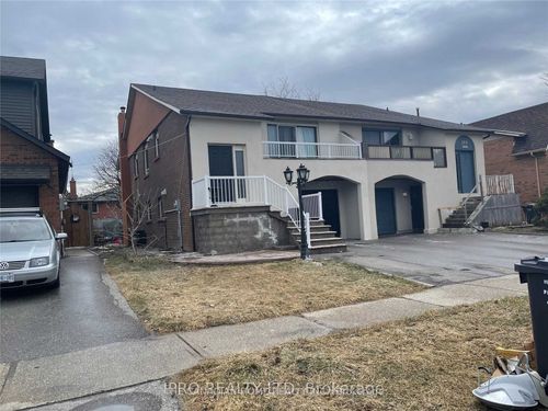 382 Hansen Rd N, Brampton, ON, L6V3P7 | Card Image