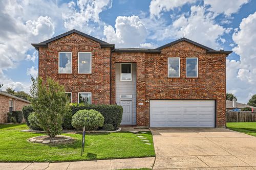 3011 Hobble Ct, Grand Prairie, TX, 75052-4585 | Card Image