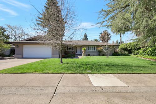 2851 Royal Palm Way, Carmichael, CA, 95608 | Card Image