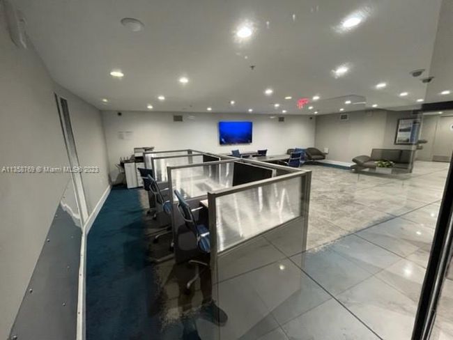 128 - 2950 Ne 188th St, Condo with 1 bedrooms, 1 bathrooms and null parking in Aventura FL | Image 61
