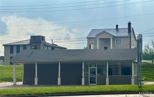 605 N Kingshighway St, Cape Girardeau, MO, 63701-4335 | Card Image