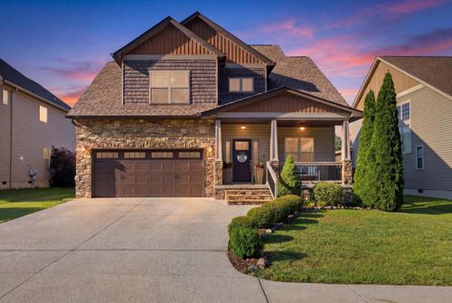 8570 Maple Valley Dr, Chattanooga, TN, 37421-1558 | Card Image