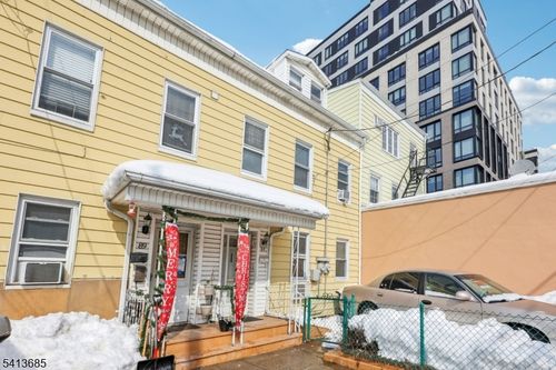 87 Union St, Newark, NJ, 07105-1418 | Card Image