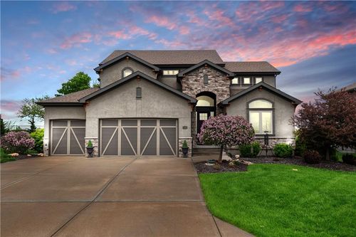 170 Sw Roosevelt Rdg, Lee's Summit, MO, 64081-4059 | Card Image
