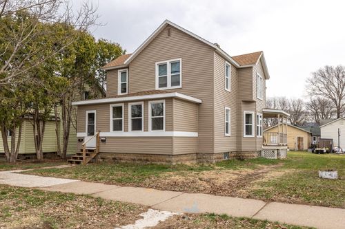 1306 Charles St, La Crosse, WI, 54603-2456 | Card Image