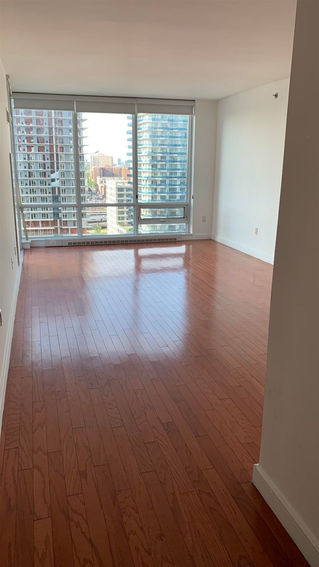 APT-2003 - 1 Shore Ln, House other with 1 bedrooms, 1 bathrooms and null parking in Jersey City NJ | Image 6