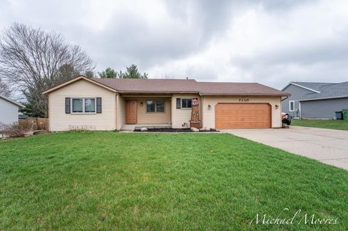 7130 28th Ave, Hudsonville, MI, 49426-8816 | Card Image