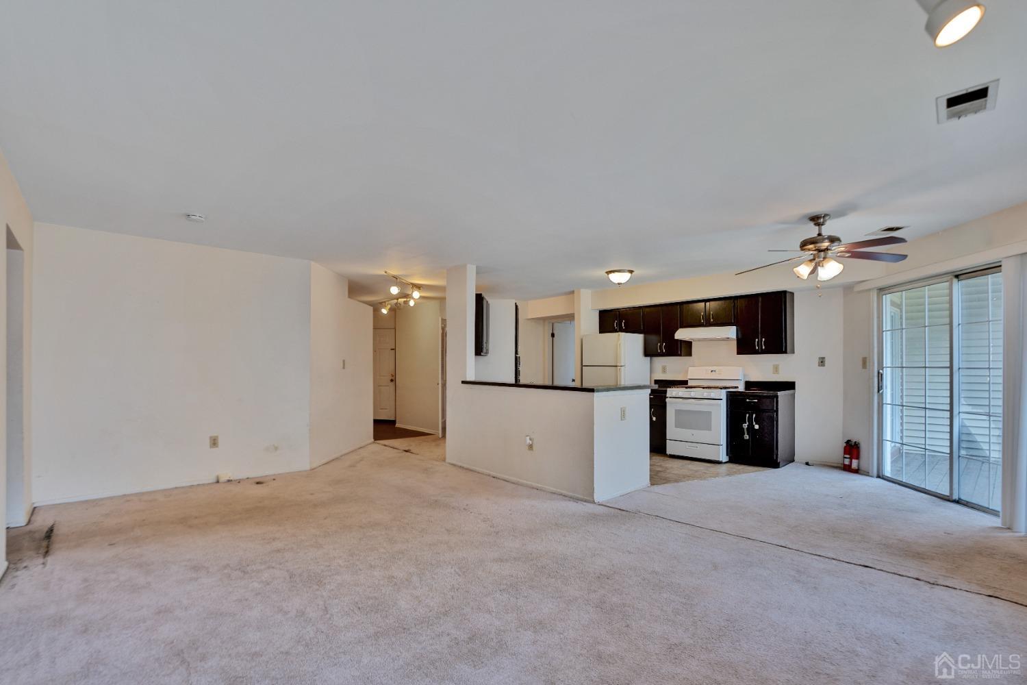 Cypress Ct, Monmouth Junction, NJ 08852