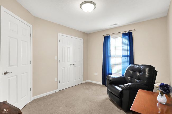 1056 Hilltop Commons Blvd, Condo with 3 bedrooms, 2 bathrooms and null parking in Whiteland IN | Image 34