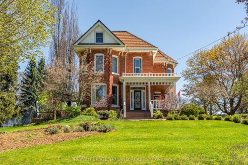 {{alt}} | Card Image