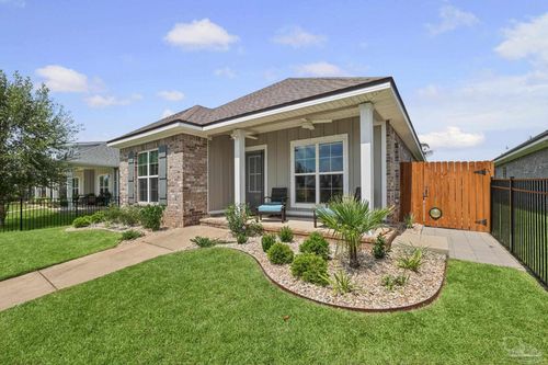 8953 Eureka St, Milton, FL, 32583 | Card Image