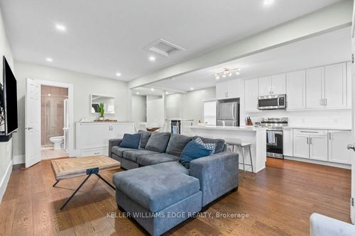 18 Park Row N, Hamilton, ON, L8H4E4 | Card Image