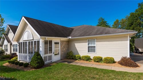 1121 Chatham Dr, Zanesville, OH, 43701-6461 | Card Image