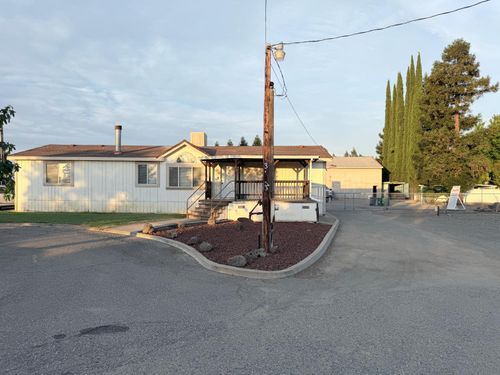 3273 Feather River Blvd, Olivehurst, CA, 95961-9618 | Card Image