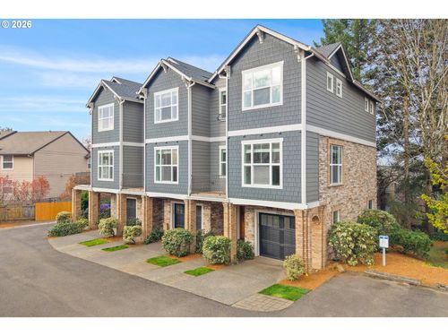 9408 Se Causey Ave, Happy Valley, OR, 97086-7575 | Card Image