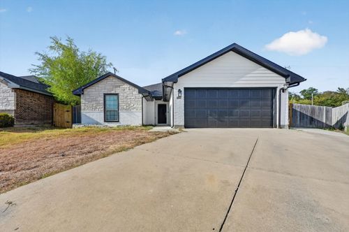 2365 Old Leonard St, Fort Worth, TX, 76119-5543 | Card Image