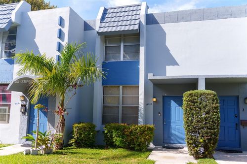 11c-14234 Ne 3rd Ct, Miami, FL, 33161-2810 | Card Image