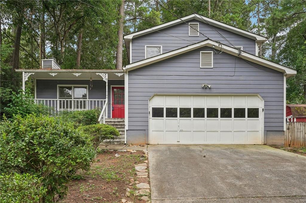 Cedar Farms Dr, Lawrenceville, GA 30043