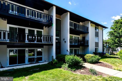 302-3122 Brinkley Rd, TEMPLE HILLS, MD, 20748-6327 | Card Image