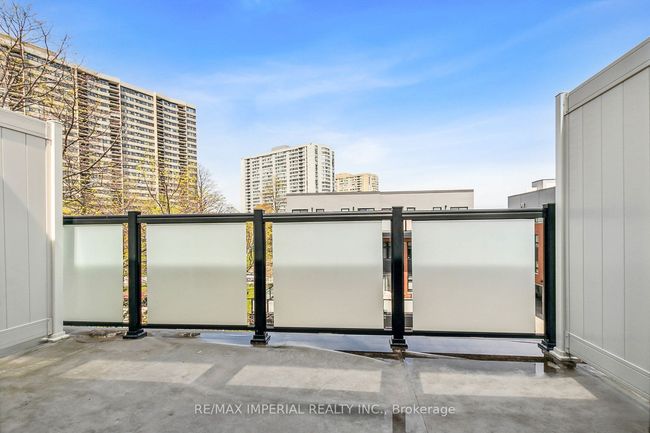 123 - 10 Echo Pt, Condo with 4 bedrooms, 2 bathrooms and 1 parking in Toronto ON | Image 37