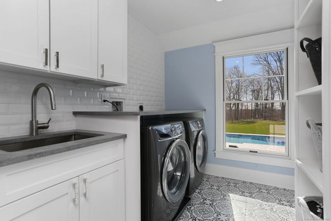 2 Meadows Edge, House other with 4 bedrooms, 5 bathrooms and null parking in Redding CT | Image 32
