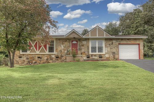 5800 Outer Dr, Knoxville, TN, 37921-3942 | Card Image