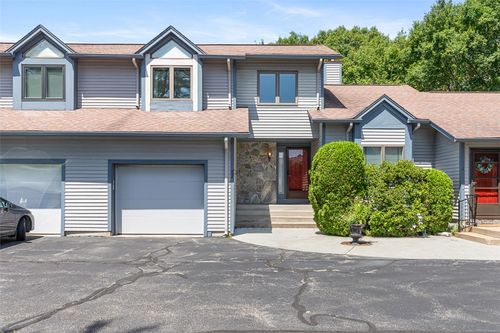 e2-8 Acorn Ct, South Kingstown, RI, 02879-1447 | Card Image