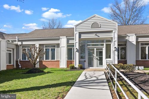 105 Corporate Dr E, LANGHORNE, PA, 19047-8005 | Card Image