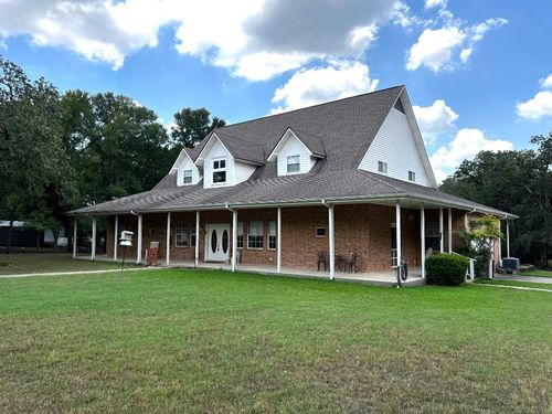 730 Panorama Rd, La Grange, TX, 78945-5552 | Card Image