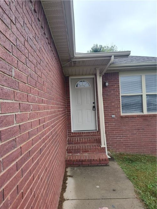 apt-a-995 Vale St, Springdale, AR, 72764-0006 | Card Image