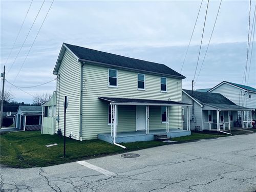 700 Neale Ave, Ford Cliff, PA, 16228-1012 | Card Image