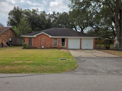 2121 Redwood St, Kemah, TX, 77565-2222 | Card Image