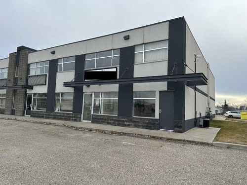 {{alt}} | Card Image