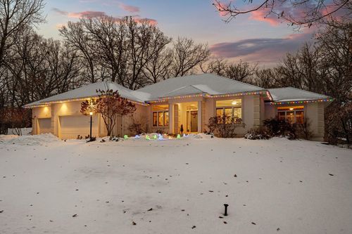 2203 7th Ave Nw, Austin, MN, 55912-1176 | Card Image