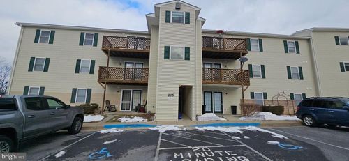 205 Hailey Ln, STRASBURG, VA, 22657-3788 | Card Image