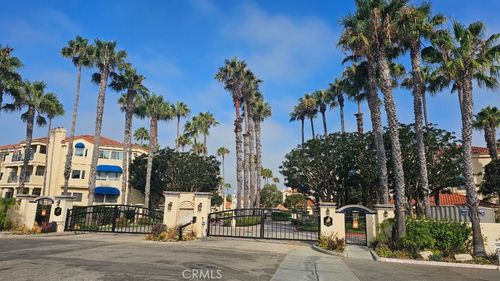 4235 Harbour Island Ln, Oxnard, CA, 93035-2909 | Card Image