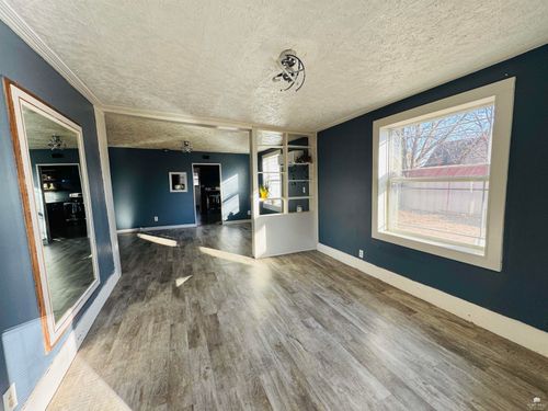 1014 3rd St, Clay Center, KS, 67432-2406 | Card Image