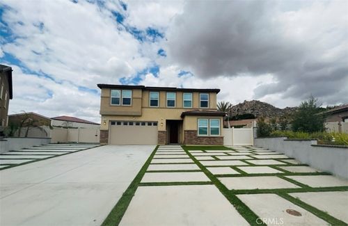 13523 Donegal St, Moreno Valley, CA, 92555-5628 | Card Image
