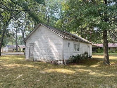 610 W 5th Street, House other with 3 bedrooms, 2 bathrooms and null parking in Stuttgart AR | Image 2