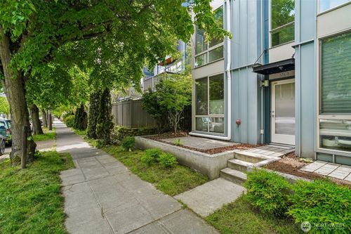 3817 B California Ave Sw, Seattle, WA, 98116-3783 | Card Image