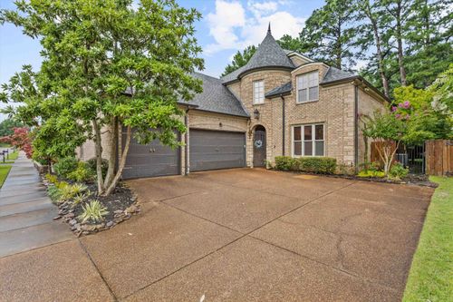 1555 Lawton Trl, Germantown, TN, 38138-2829 | Card Image