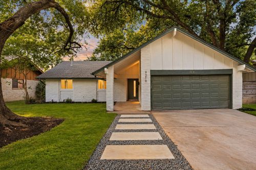 9219 Hunters Trace E, Austin, TX, 78758 | Card Image