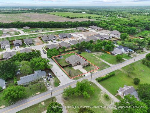 603 E Saunders St, Trenton, TX, 75490-3609 | Card Image