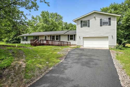 7999 Moody Rd, Centerburg, OH, 43011-9522 | Card Image