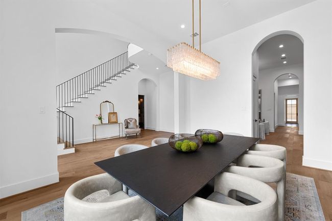 Welcome to this stunning luxury new construction home in Garden Oaks! With elegant modern transitional design, high-end finishes, and a prime location, this home is a must-see—schedule your tour today! | Image 6