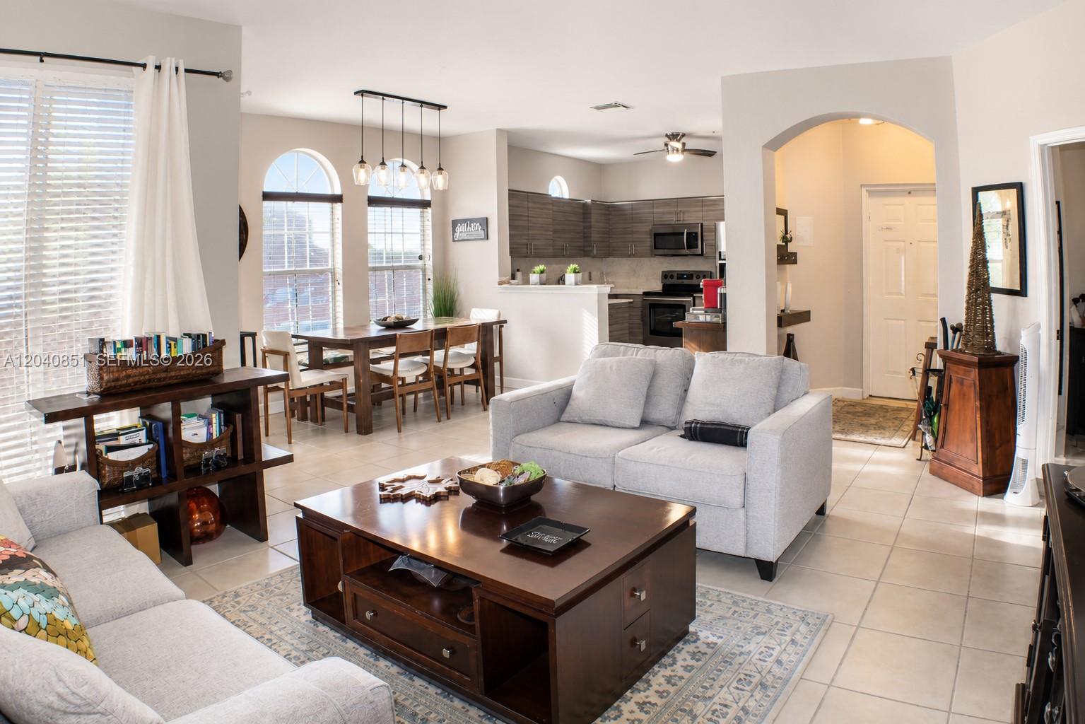 Residential in Miramar 3