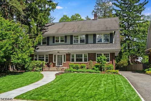 221 Christopher St, Montclair, NJ, 07042-4205 | Card Image